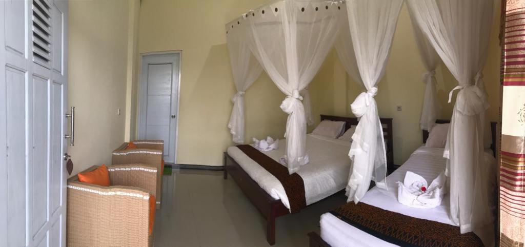Jaya Hill Garden Hotel Kelimutu Bilik gambar
